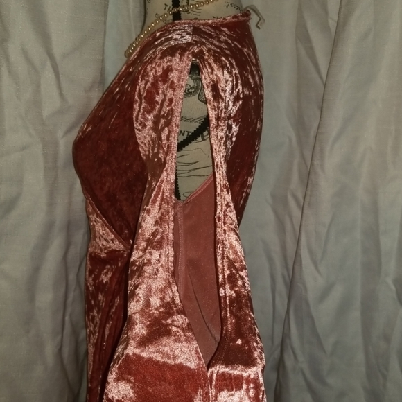 Velvet Slitted Sleeve High Low Wrap Dress - Picture 3 of 4